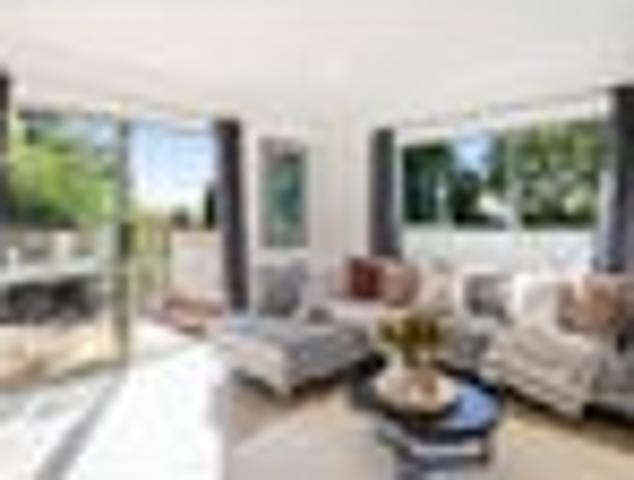 Sunny, Single Level and Seriously for Sale!
