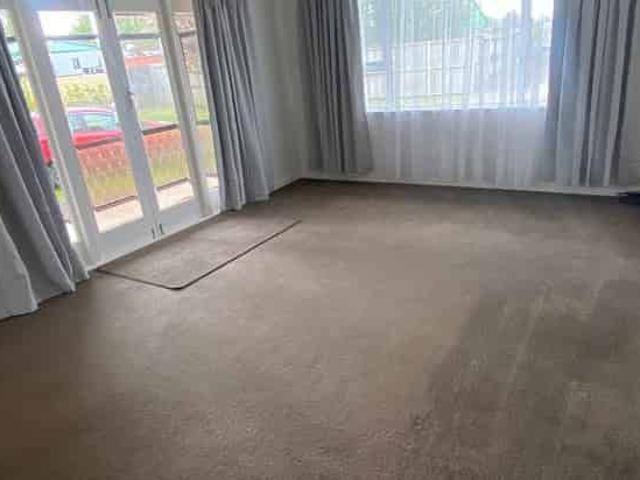 Sunny & Spacious family home