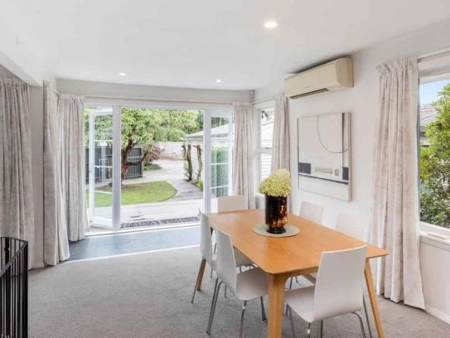 Sunny & Spacious Living in a Quiet Cul de Sac