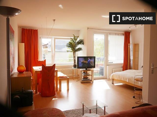 Sunny studio wohnung mieten in Charlottenburg Wilmersdorf