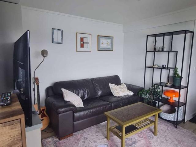 Sunny Studio with Sea Views