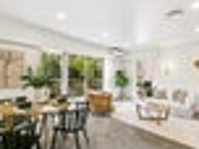 Sunny, Stylish & Move In Ready!