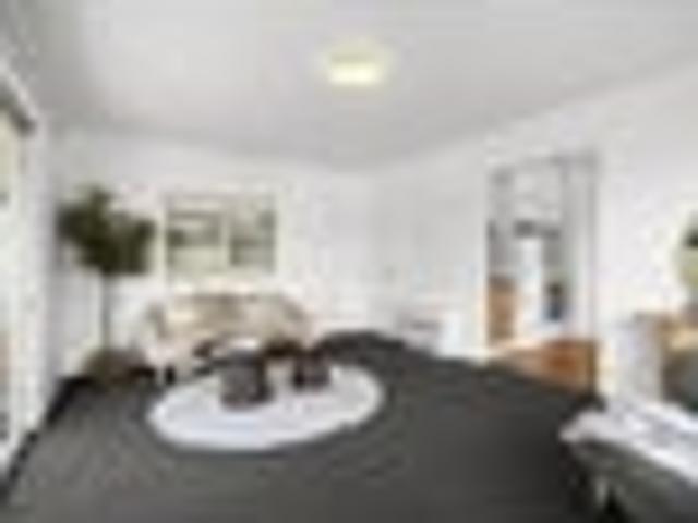 Sunny, Stylish, and Superbly Located!