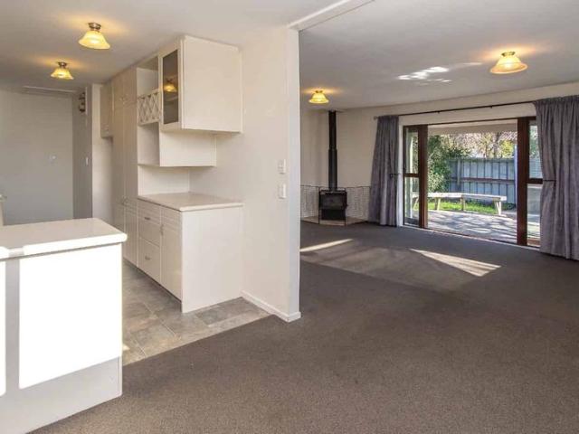 Sunny, Stylish & Private – A Home You’ll Instantly Love!