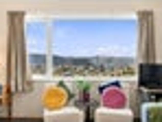 Sunny, Stylish & Set to Sell in Wakari