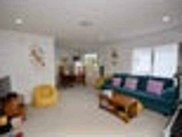 Sunnynook, 3 bedrooms, $700 pw
