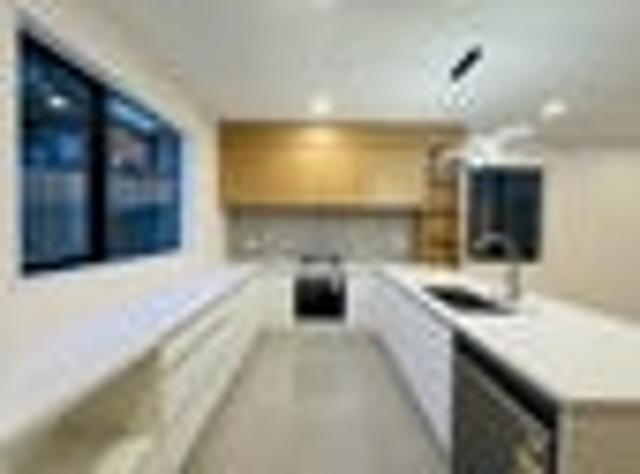 Sunnynook, 4 bedrooms, $950 pw