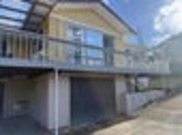 Sunnynook, 5 bedrooms, $950 pw