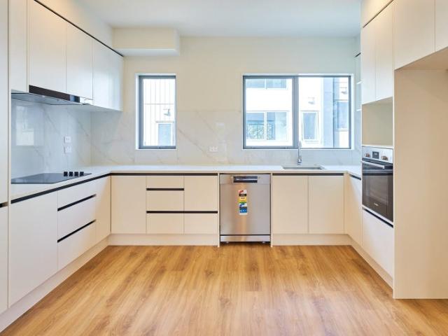 sunnyhills, 3 bedrooms