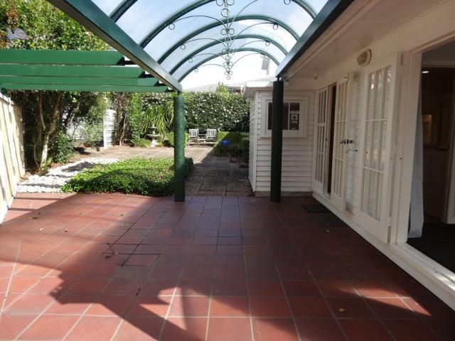 sunnyhills, 4 bedrooms