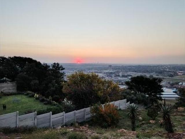 sunnyridge with panoramic views!
