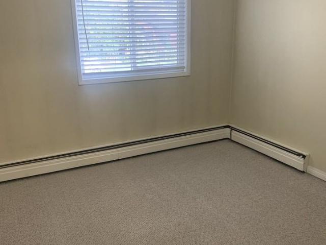SUNNYSIDE! 2 Bedroom Apartment for Rent at 932 1 Ave Nw, Calgary, AB T2N 0A5 Sunnyside