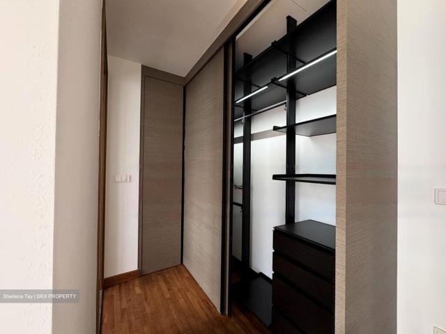 Sunrise Avenue D28, Terrace