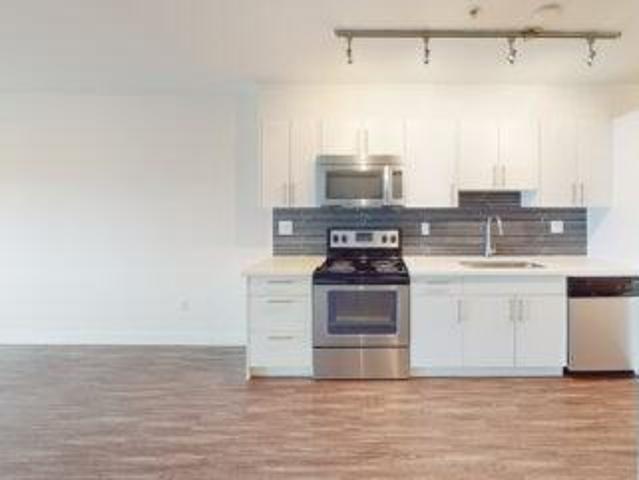 Sunrise Heights Apartments 1 Bedroom Apartment for Rent at 2215 East Hastings Street, Vancouver, BC V5L 1V3 Grandview Woodland