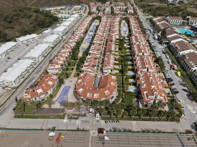 Sunset Beach Club’ta Denize Sıfır 2+1 Dubleks | Eşyalı | Jakuzi & Havuz Manzaralı Daire.