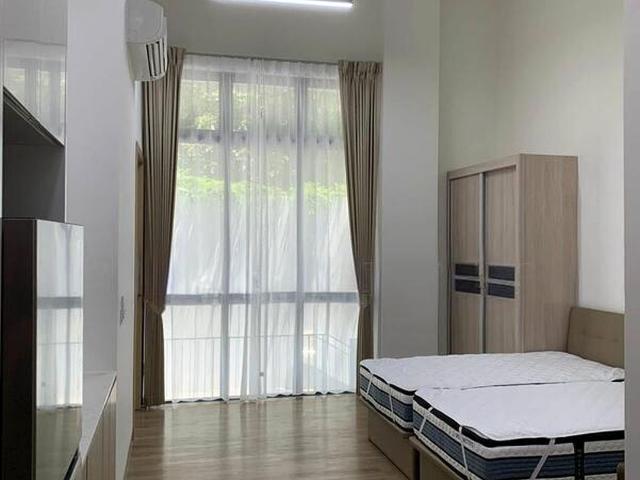 Sunstone Hill D5, Apartment