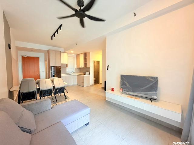 Sunsuria Forum 894 sqft Renovated Fully Furnished Balcony 2 Car Park