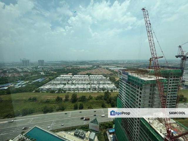 SUNSURIA FORUM BDR SETIA ALAM