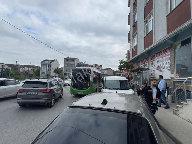 Suatlar Meydanda Kiralık 50 M2 Dükkan