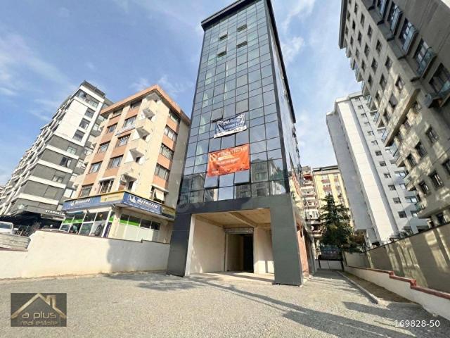 SUADİYE MİNÜBÜS YOLUNA CEPHE, KİRALIK PLAZA KATI