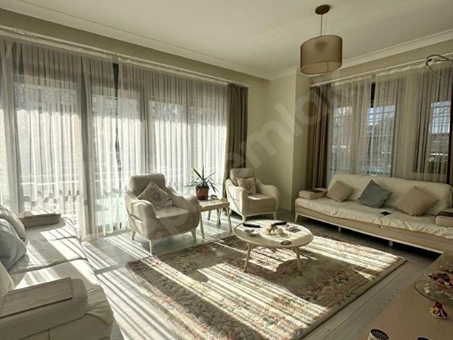 SUADİYE'DE SATILIK 110 M2 NET YENİ BİNADA 3+1 DAİRE