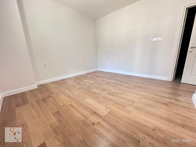 SUADİYEDE 2+1 NET 70M2 EBV BANYOLU YÜKSEK GİRİŞ SIFIR BOŞ DAİRE