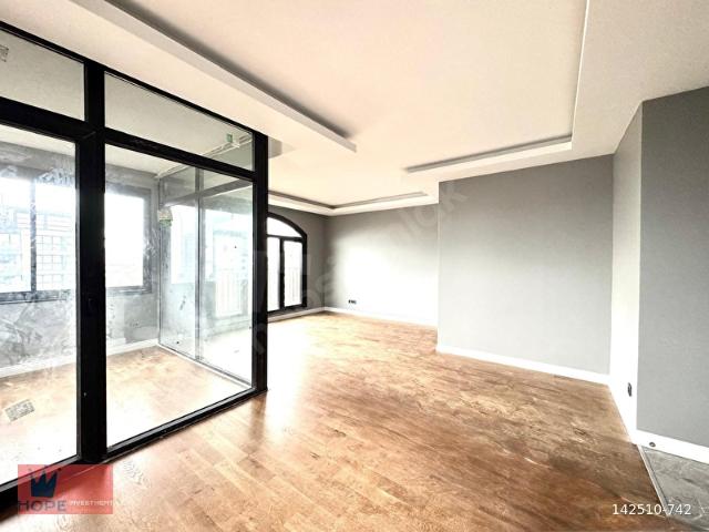 Suadiye'de Cadde Yakını 3+1 Balkonlu, Ç.Odalı, Depolu Satılık