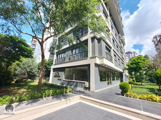 Suadiye'de Bağdat Caddesi'ne Yakın 2020 Yapımı Havuzlu Site Özellikli Prestijli Binada İskanlı 2+1