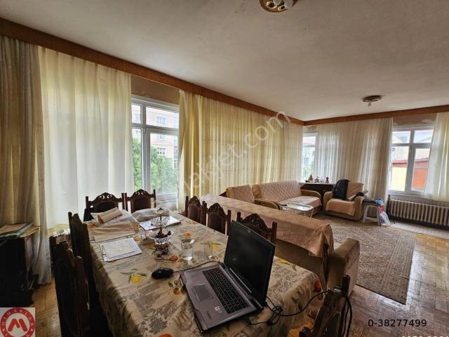 Suadiyede Minibüs Yoluna 50 Metre Mesafede 150 M2 Kombili 3+1