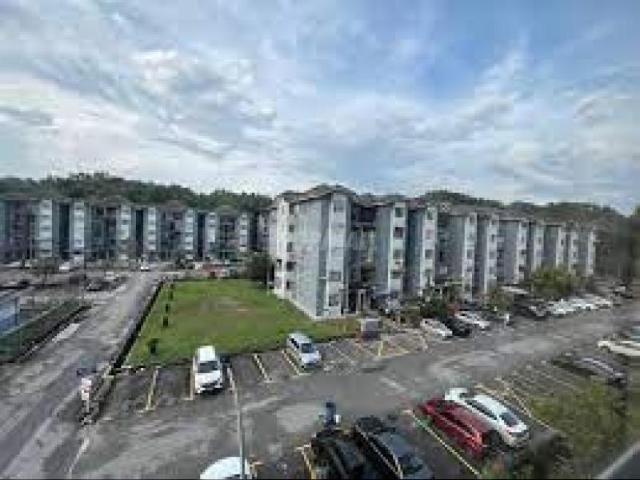 Subang Bestari Opal Apartment Ground Floor Semi Furnished For Rent