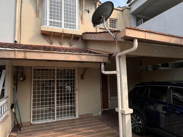Subang Bestari, Shah Alam 2 Storey Terrace House, Intermediate