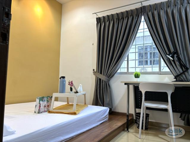 Subang jaya USJ2 RoomFull Furnish NEW MEDIUM @ Near LRT / Summit / Damen