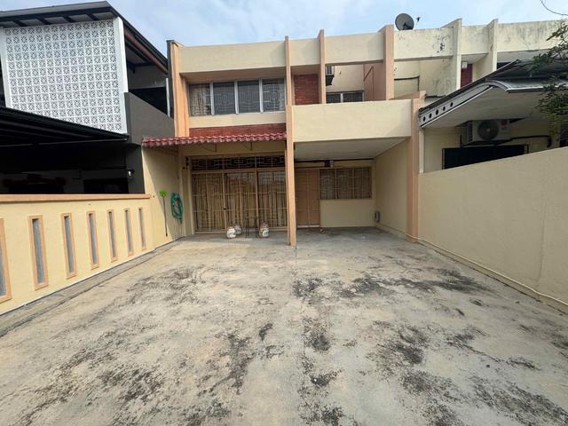 Subang Jaya SS18 2Sty Terrace House 25x75sf 3room 3bath Fully Furnish