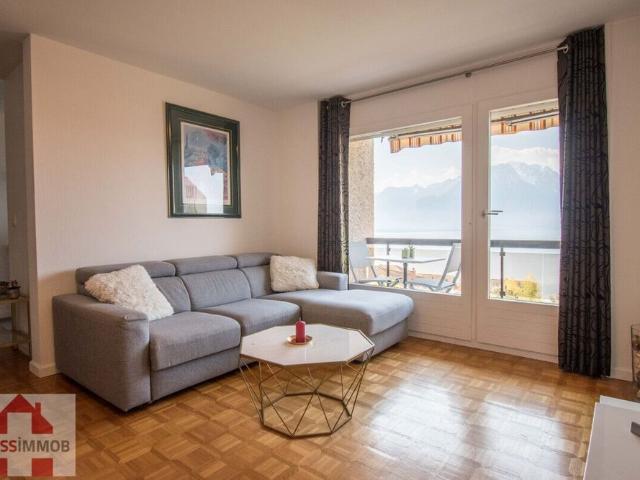 SUBERBE 2.5P FURNISHED WITH LAKE VIEW