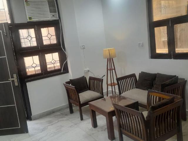 Subhash Nagar, West Delhi 1.5 Bedroom 80 Sq. Yd. Builder Floor in Subhash Nagar Delhi Listing ID: #10321