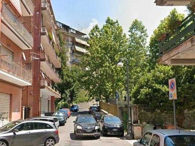 Subiaco accogliente trilocale arredato