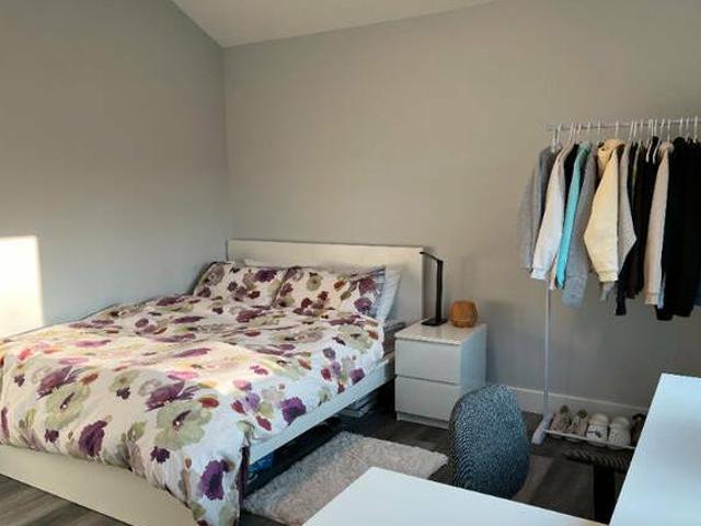 SUBLET LEASE TAKEOVER KINGSTON near Queen s University