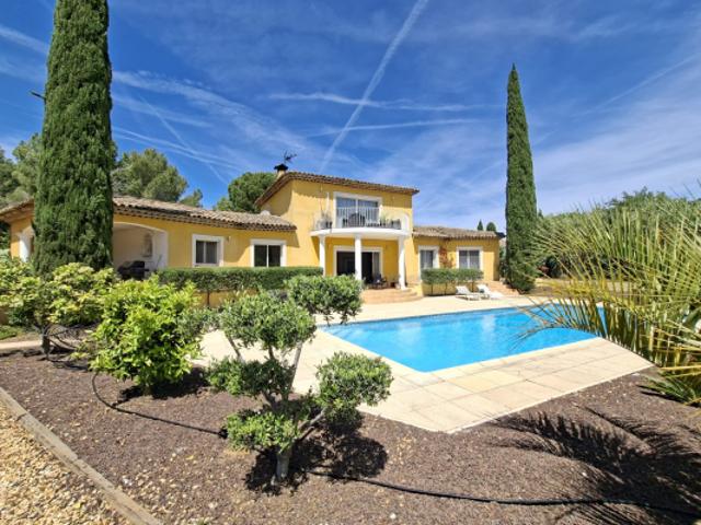 SUBLIME NEO PROVENCALE 6 PIECES 184 M2 2700 M2 TERRAIN