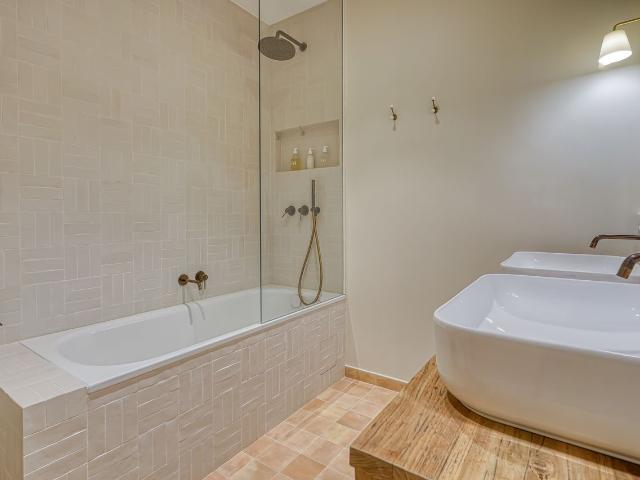 Sublime Apartement à Palais Royal Opéra Tuilerie, Paris Amsterdam Apartments for Rent
