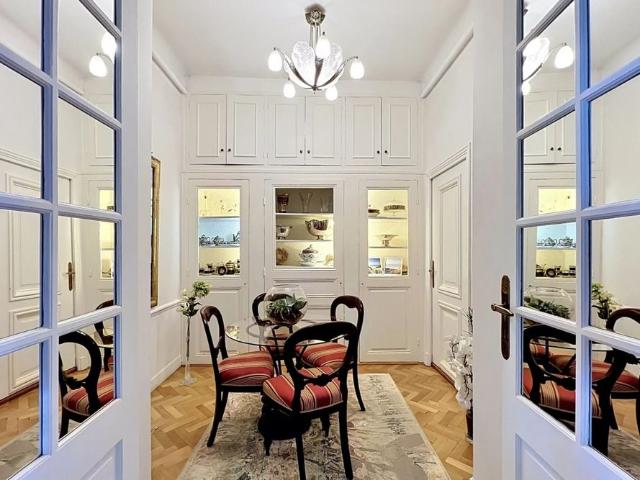 Sublime appartement bourgeois de 4 pièces à louer à l'année