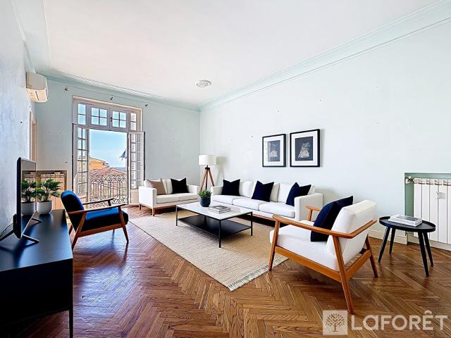 Sublime appartement de quatre pièces centre ville étage. 94m² Menton