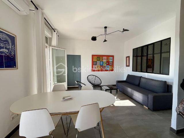 SUBLIME APPARTEMENT VUE DÉGAGÉE SUR LE QUAI