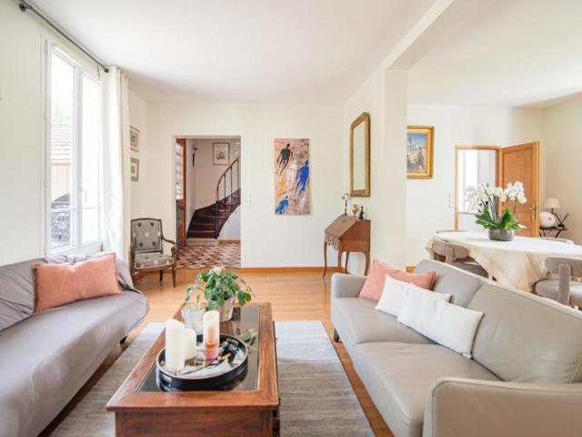 Sublime demeure familiale avec jardin