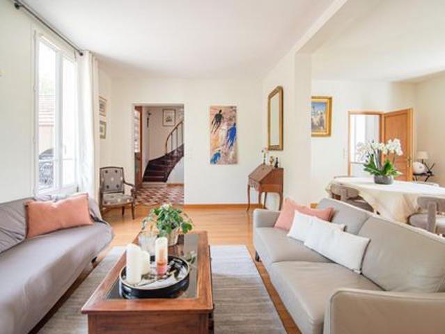 Sublime demeure familiale avec jardin
