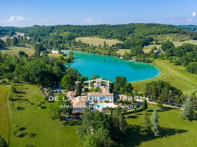 Sublime havre de paix dans un écrin de verdure 364m² Montcuq