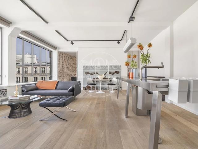 Sublime loft rénové à Paris 2ème !