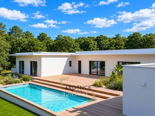 SUBLIME VILLA NEUVE DE PLAIN PIED SUR 2 000 M² DE TERRAIN BOISE