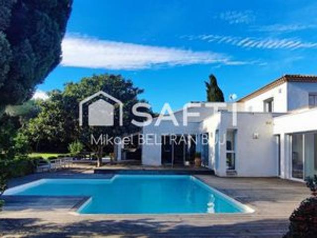 Sublime Villa de Prestige au cœur d’un Parc Arboré à Issanka