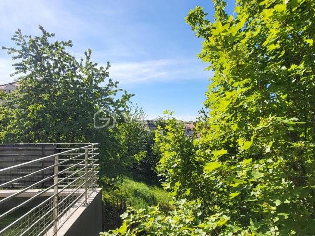 Terrasse de 80m2, surLigne 11, vue Panoramique, Soleil ! Limite Montreuil Boissière