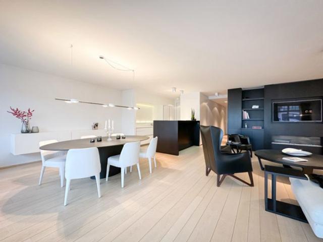 Subliem app. in residentie Carlton, op het Albertplein.